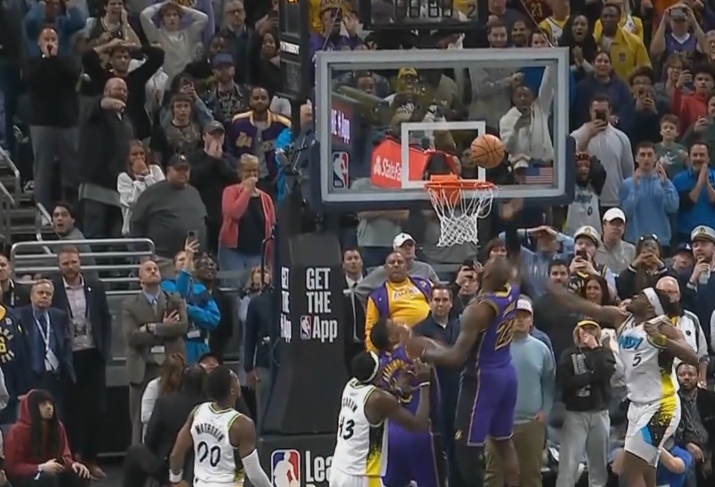 Skip：勒布朗壓哨絕殺拯救湖人 這空位補籃比上籃都容易