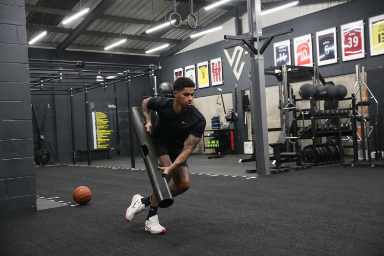 拉什福德曬訓練照：健身房+有球訓練，付出那1%的額外汗水