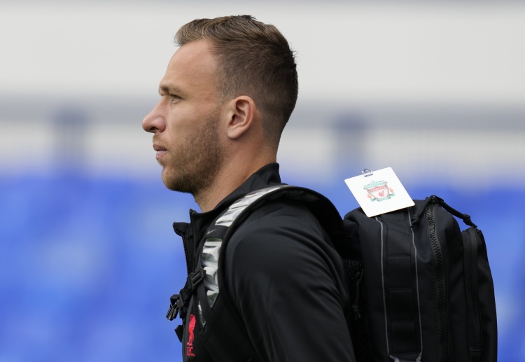 西媒：阿圖爾戰舊主表現平平，離場時遭巴薩球迷狂噓