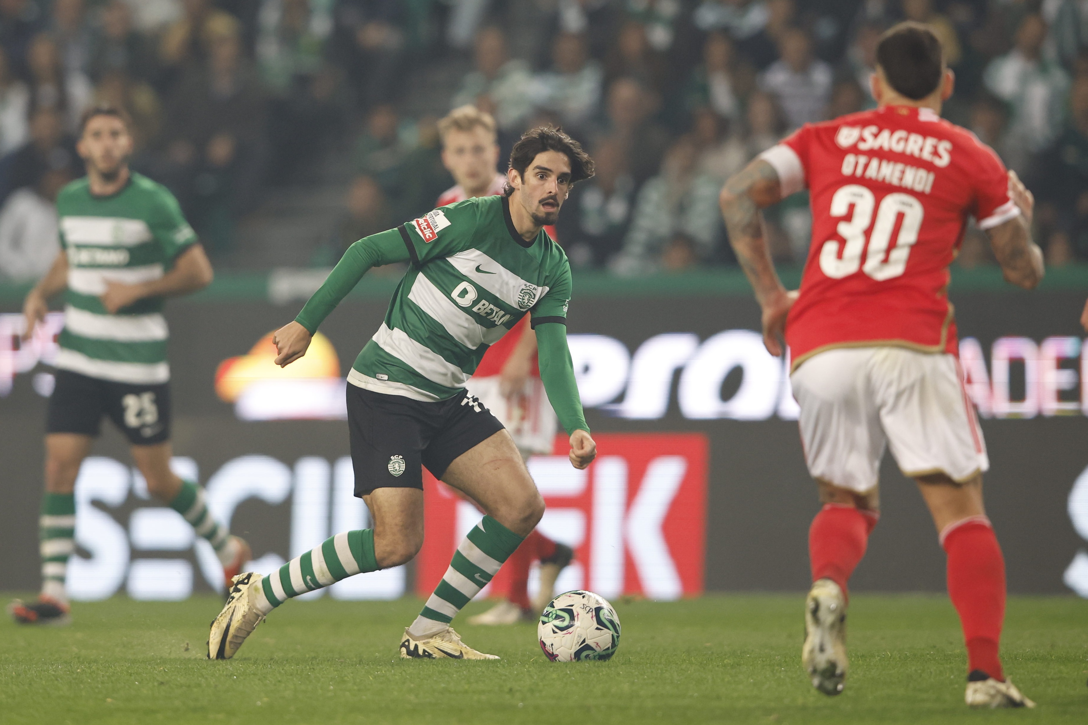 talkSPORT：阿莫林想引進特林康，解約金5000萬鎊