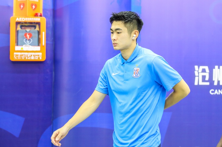 記者：朱辰杰、路易斯隨申花前往鄭州 陳晉一未隨隊