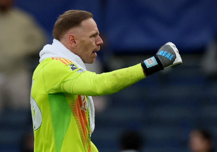 本賽季足總杯第四、第五輪以及1/4決賽，塞爾斯都撲出點球