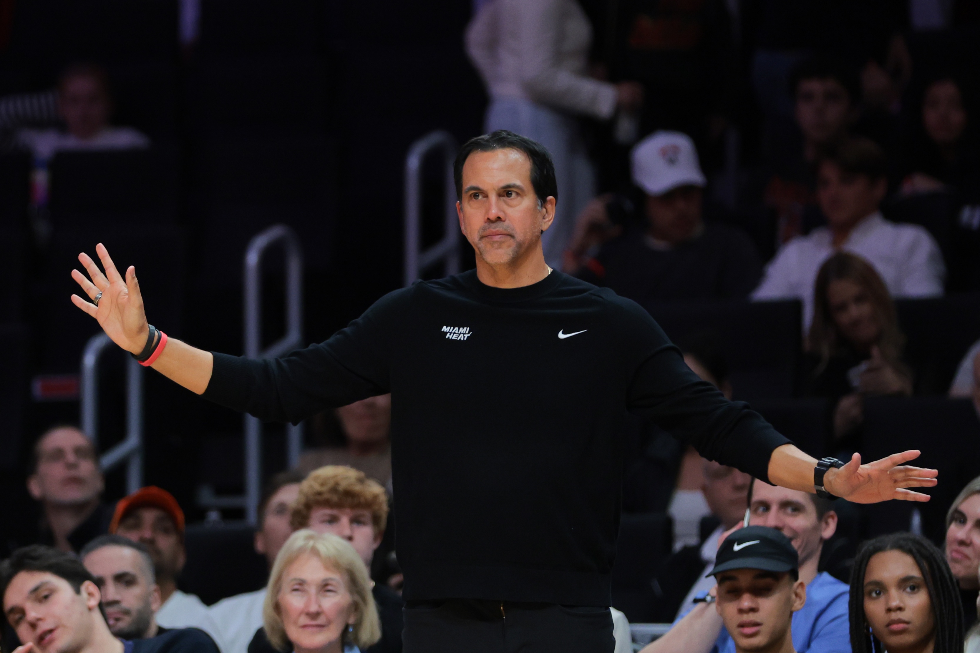 斯波：十連敗期間我們也沒分崩離析 這會給我們帶來指數級的成長