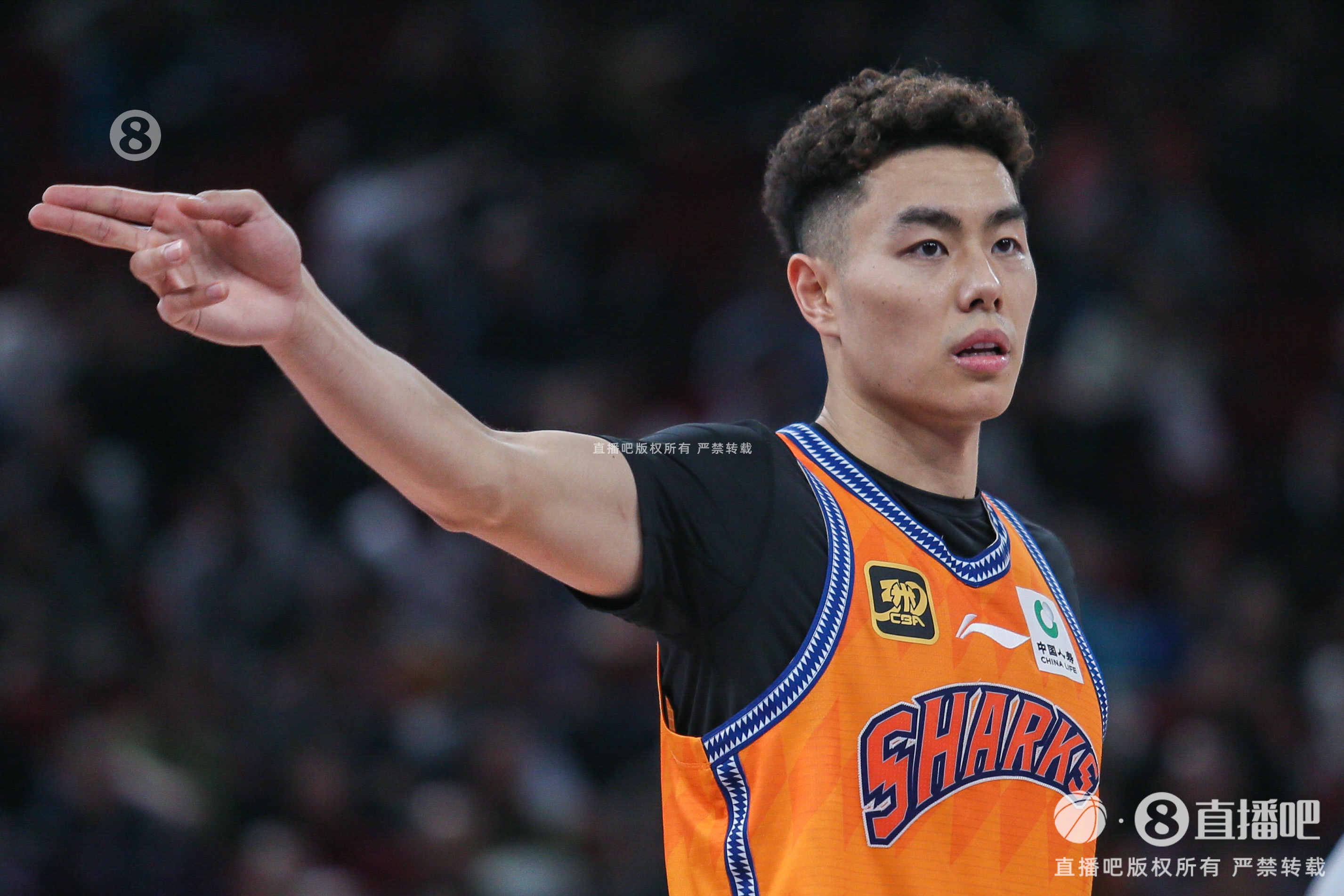 此前遭遇左腿拉傷！薛思佳：李添榮今晚將會復(fù)出