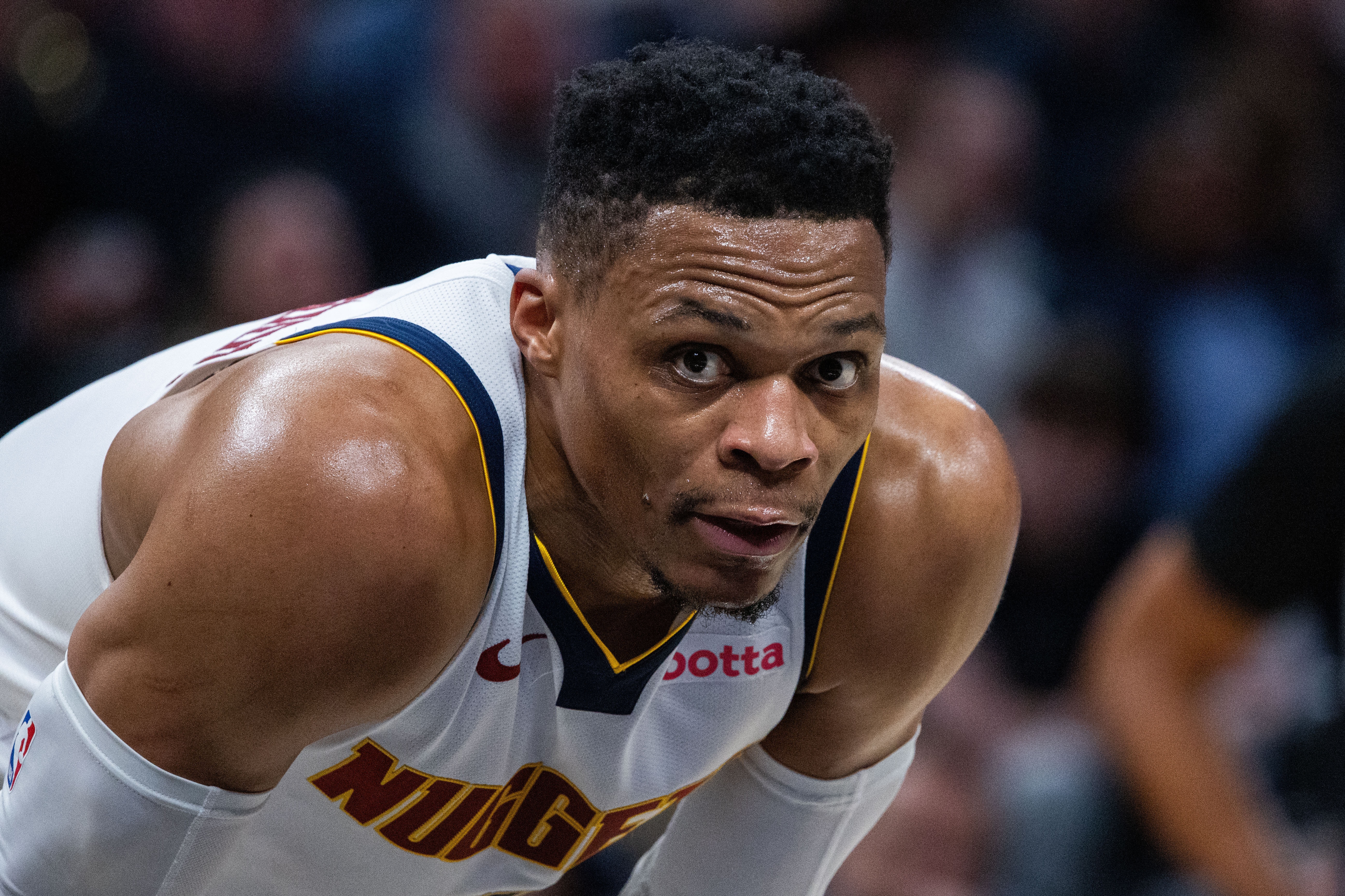 沒籃兒但能串聯！威少替補23分鐘9中2貢獻6分6助1斷