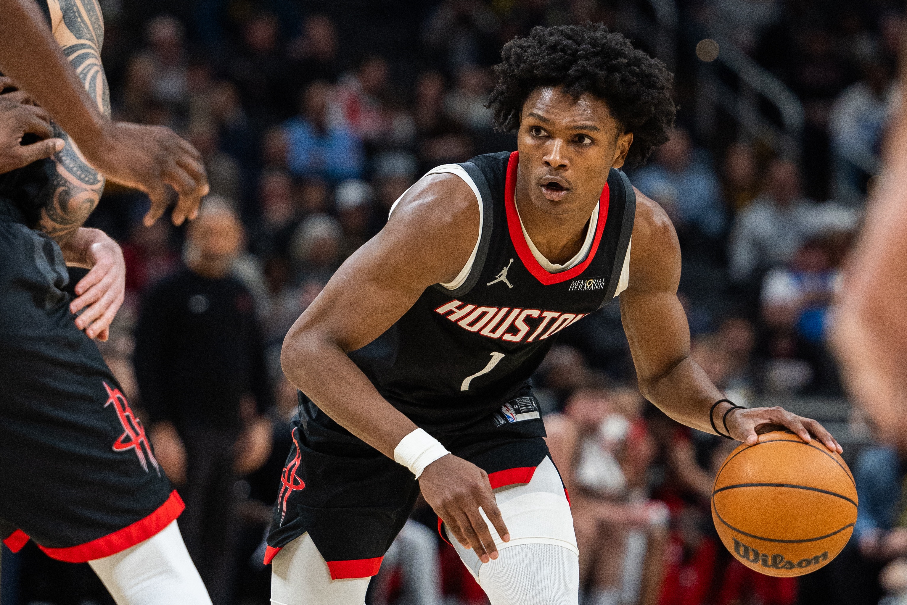 扭腳問題不大！阿門首節7中4拿到8分5板3助