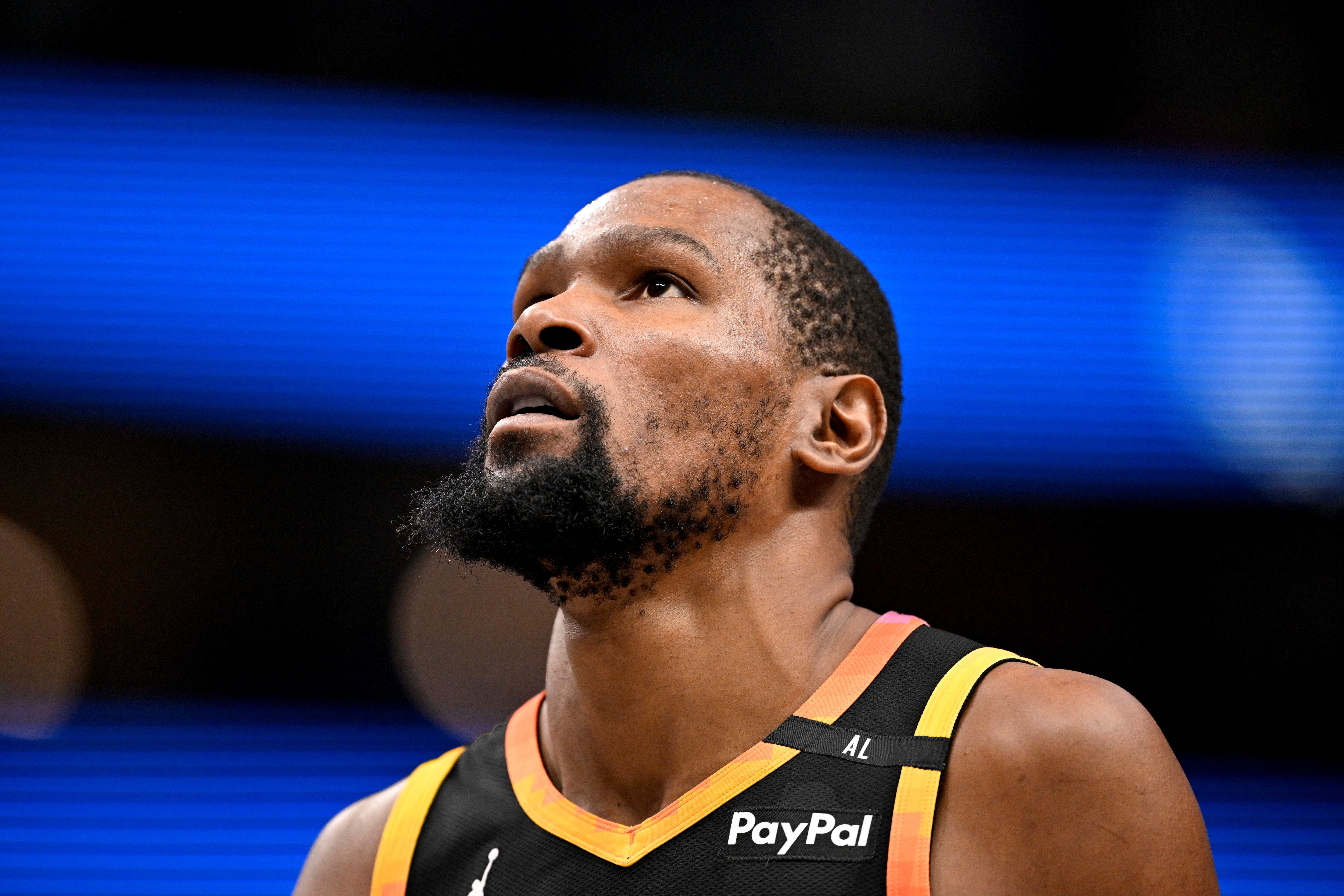 被迫三節(jié)打卡！杜蘭特16中11空砍30分 正負(fù)值-22