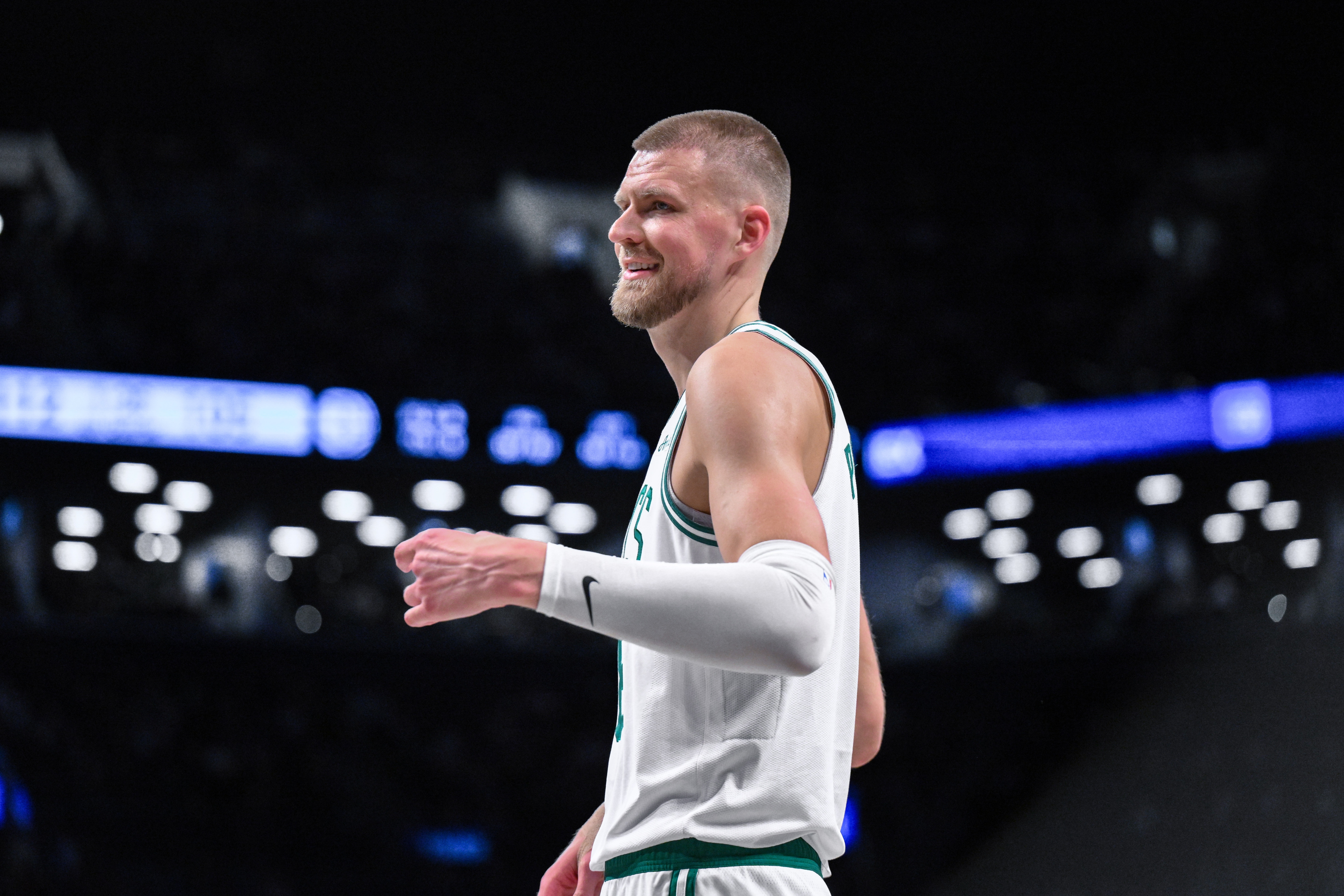 手感火熱！波爾津吉斯三節15中10高效轟下30分8板2助2帽