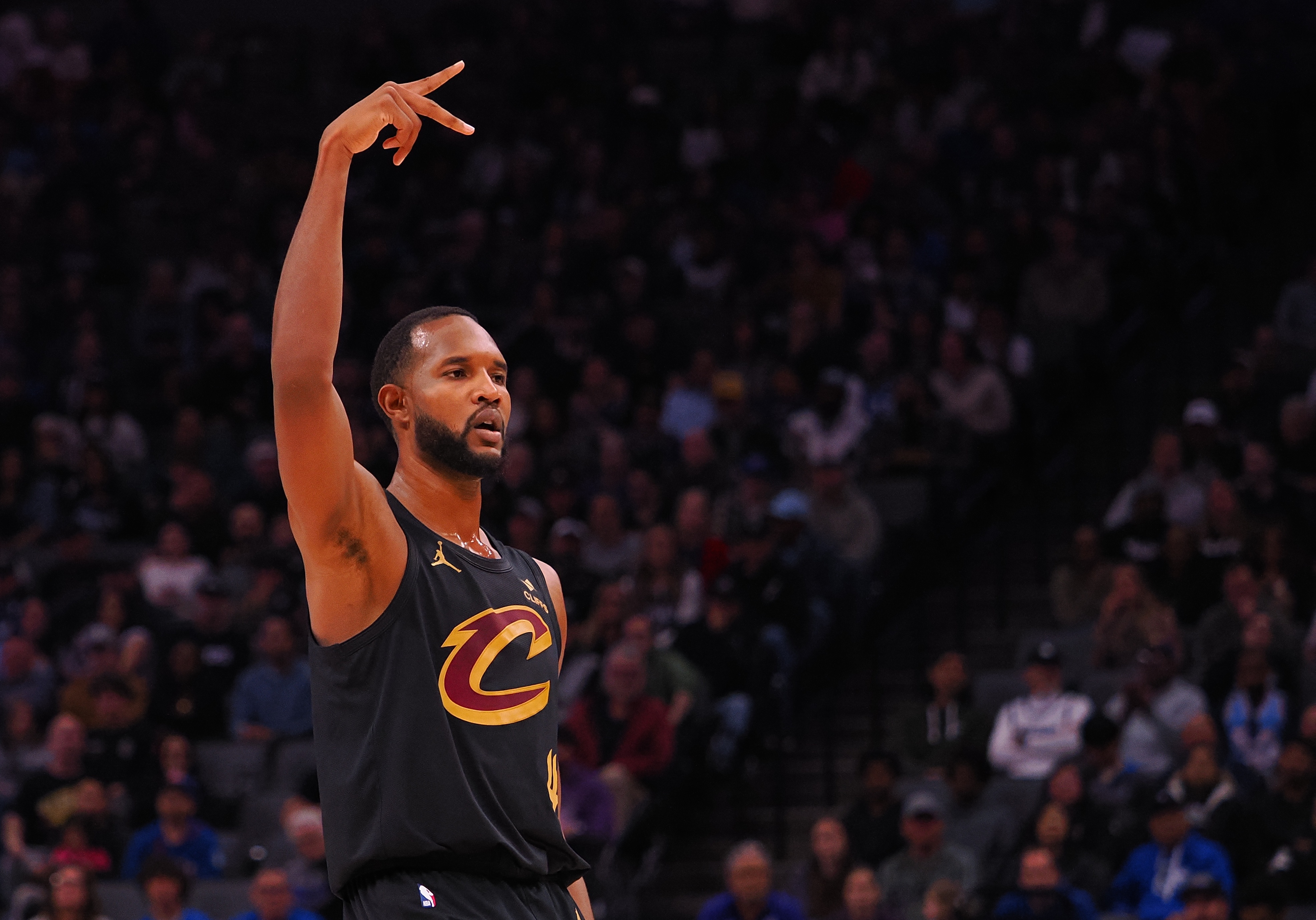 攻防俱佳！小莫布里15中8拿下21分12板4助4帽