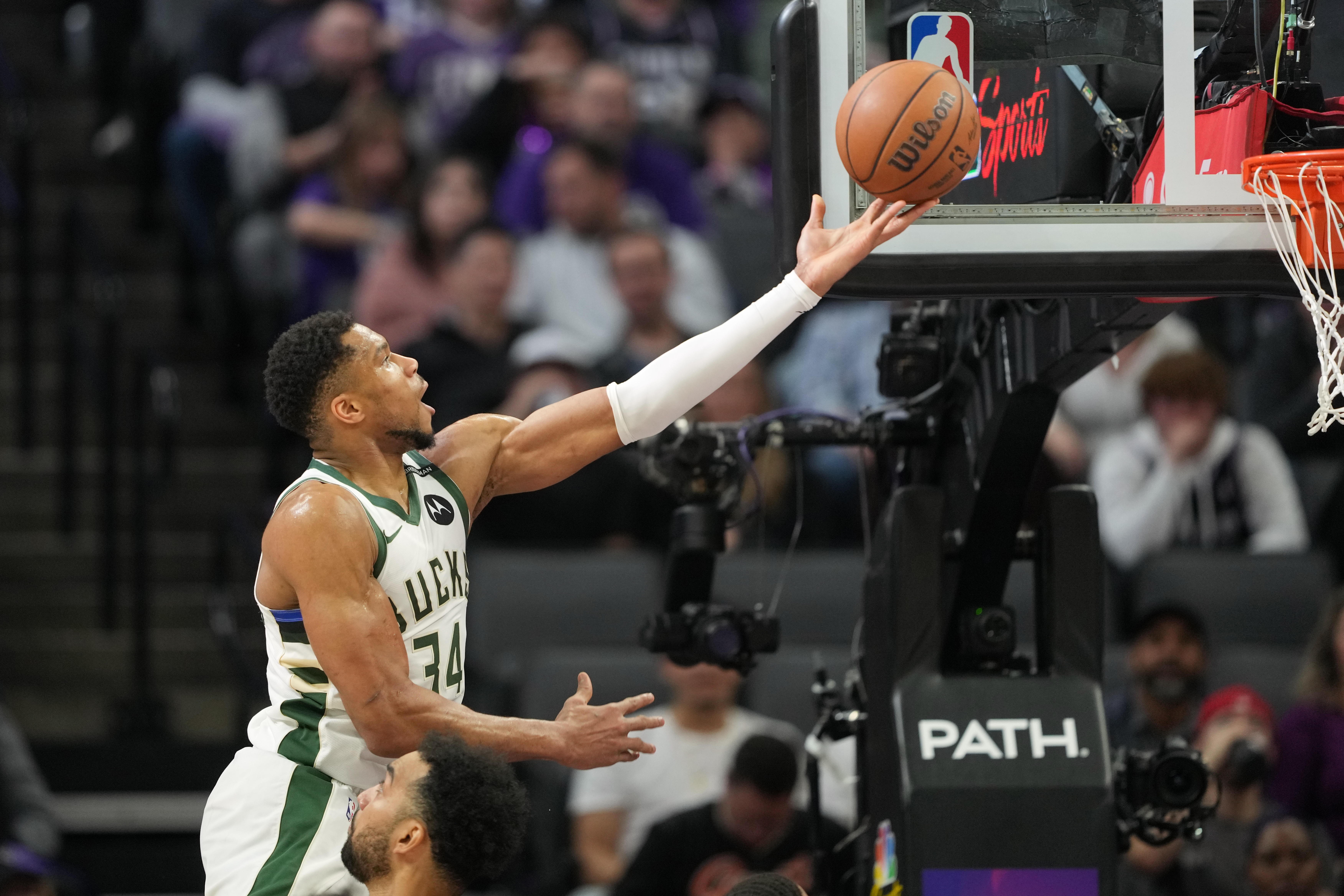 阿里納斯談利拉德報銷：雄鹿是時候把字母送到雷霆換選秀權了