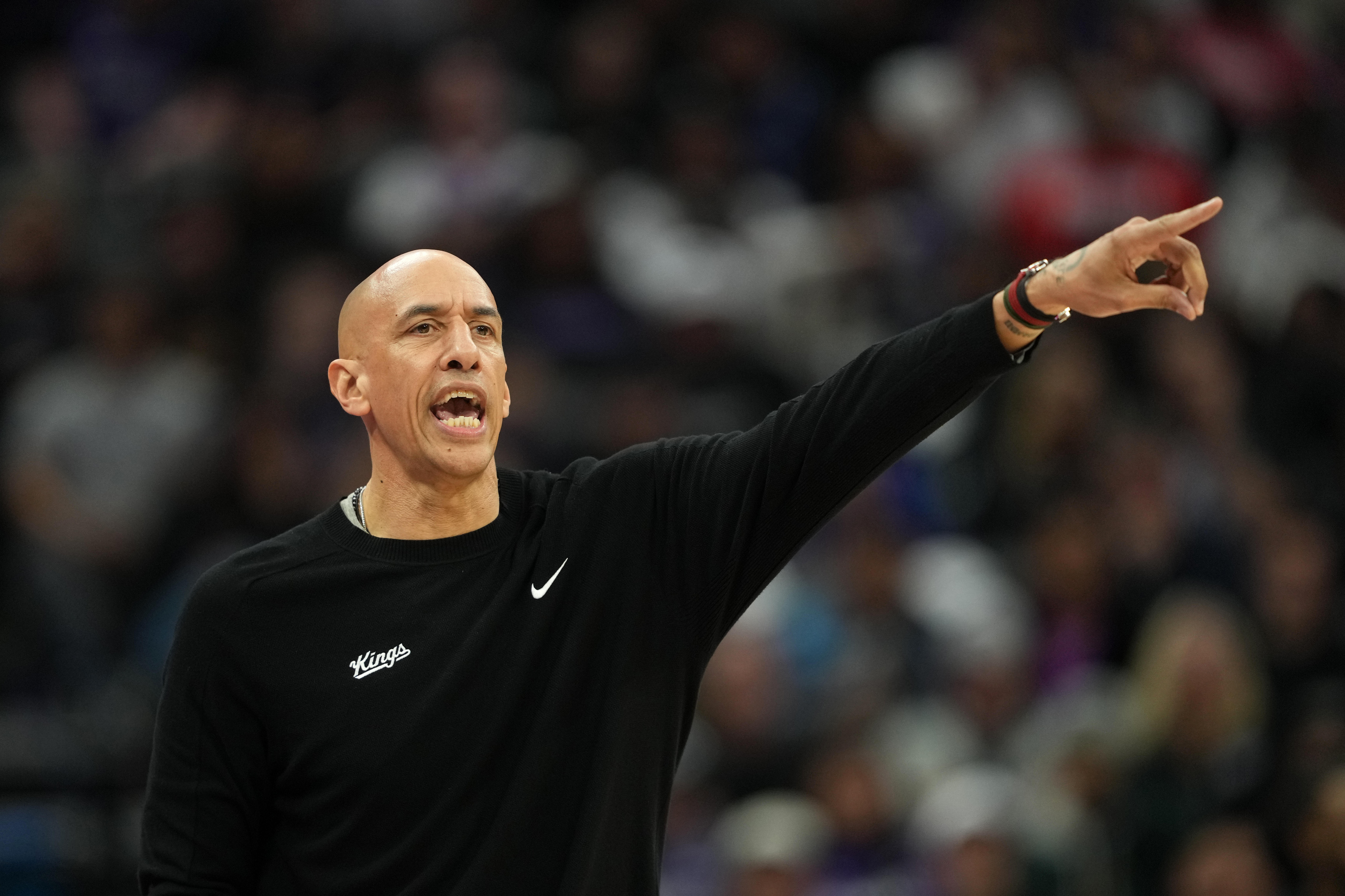 輸對(duì)手30分！國(guó)王主帥：完全沒有打出戰(zhàn)術(shù) 在場(chǎng)上沒有提起勁