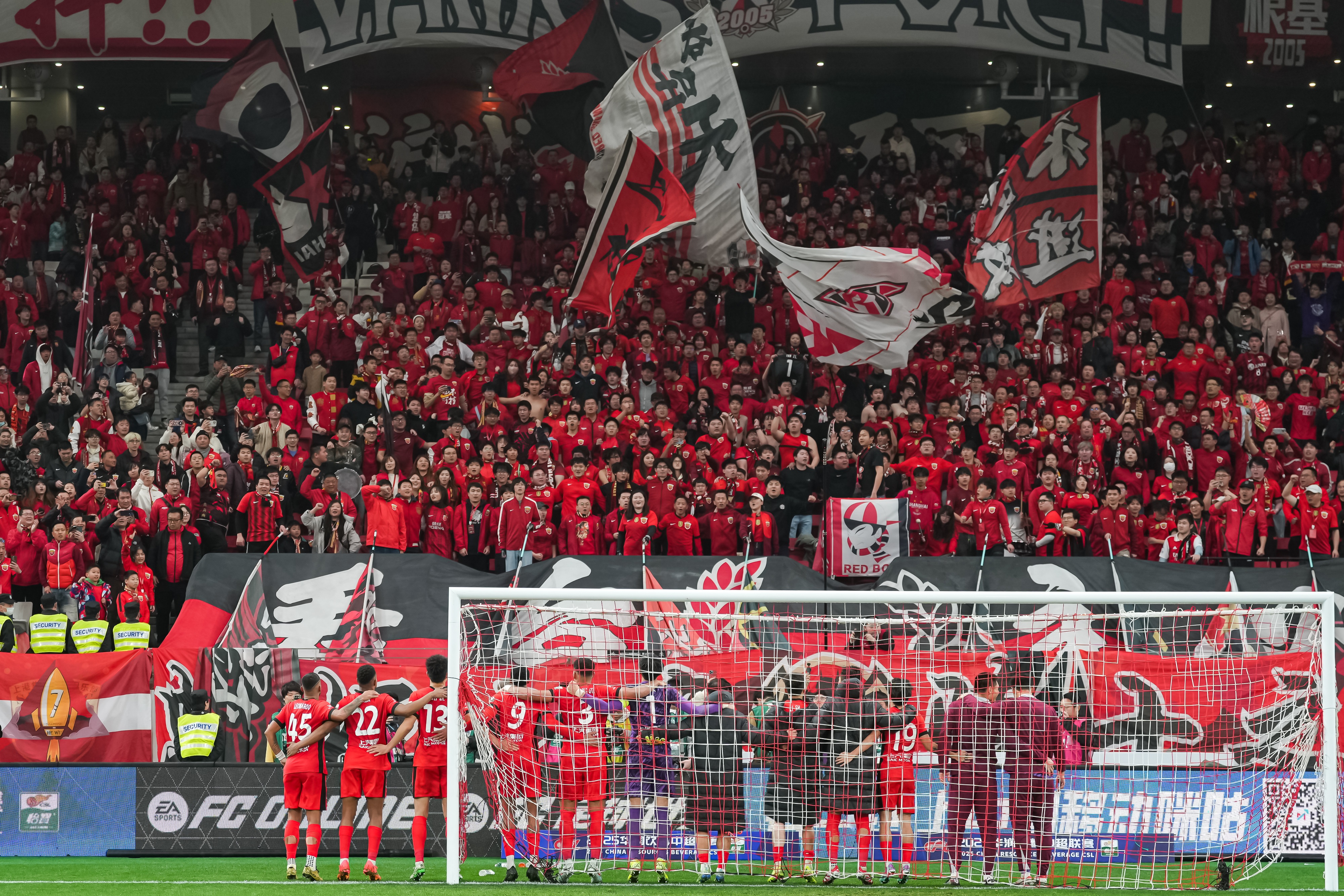 記者：海港今天上午在上海訓(xùn)練隨后前往青島，今晚不會(huì)踩場(chǎng)