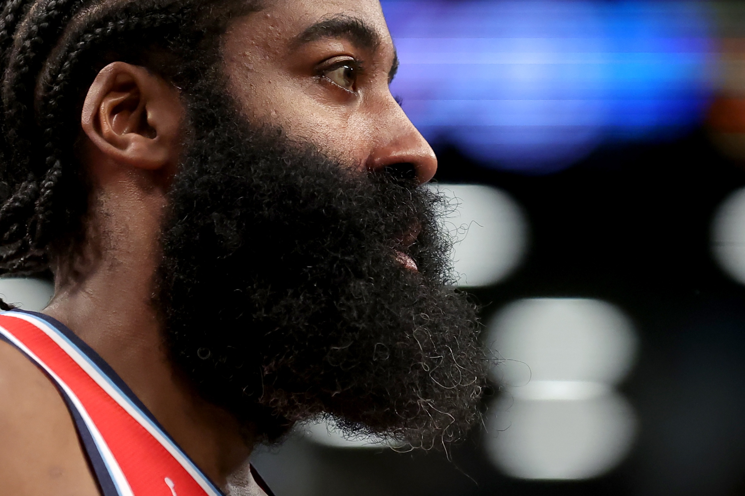 哈登砍24分8板8助難阻失利 出現(xiàn)5失誤 正負(fù)值-17全場(chǎng)最低